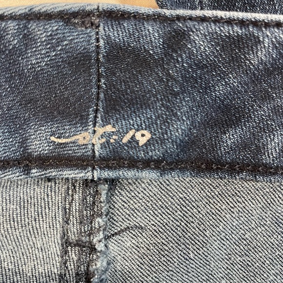 Seven7 Women's‎ Blue Jeans, Slim Boot, Size 6 - Picture 14 of 16